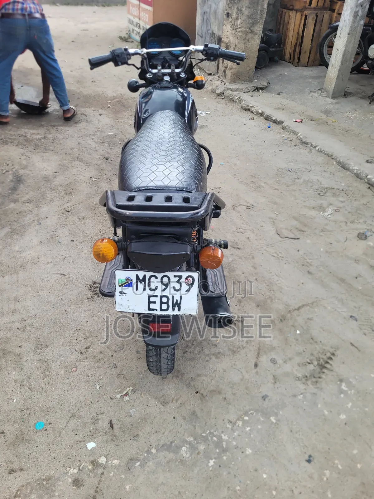 Bajaj Boxer 125 2025 Black