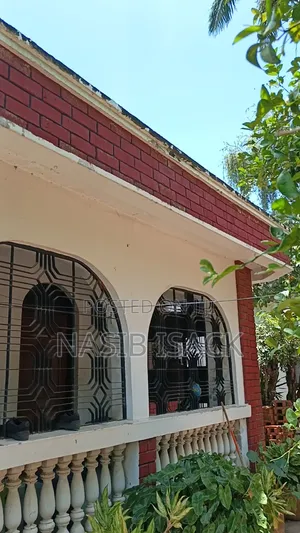 Furnished 3bdrm House in Mkolani for sale