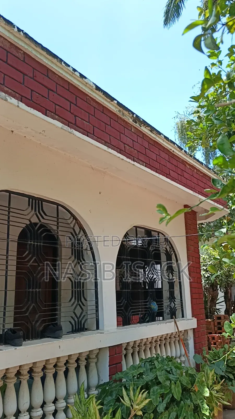 Furnished 3bdrm House in Mkolani for sale