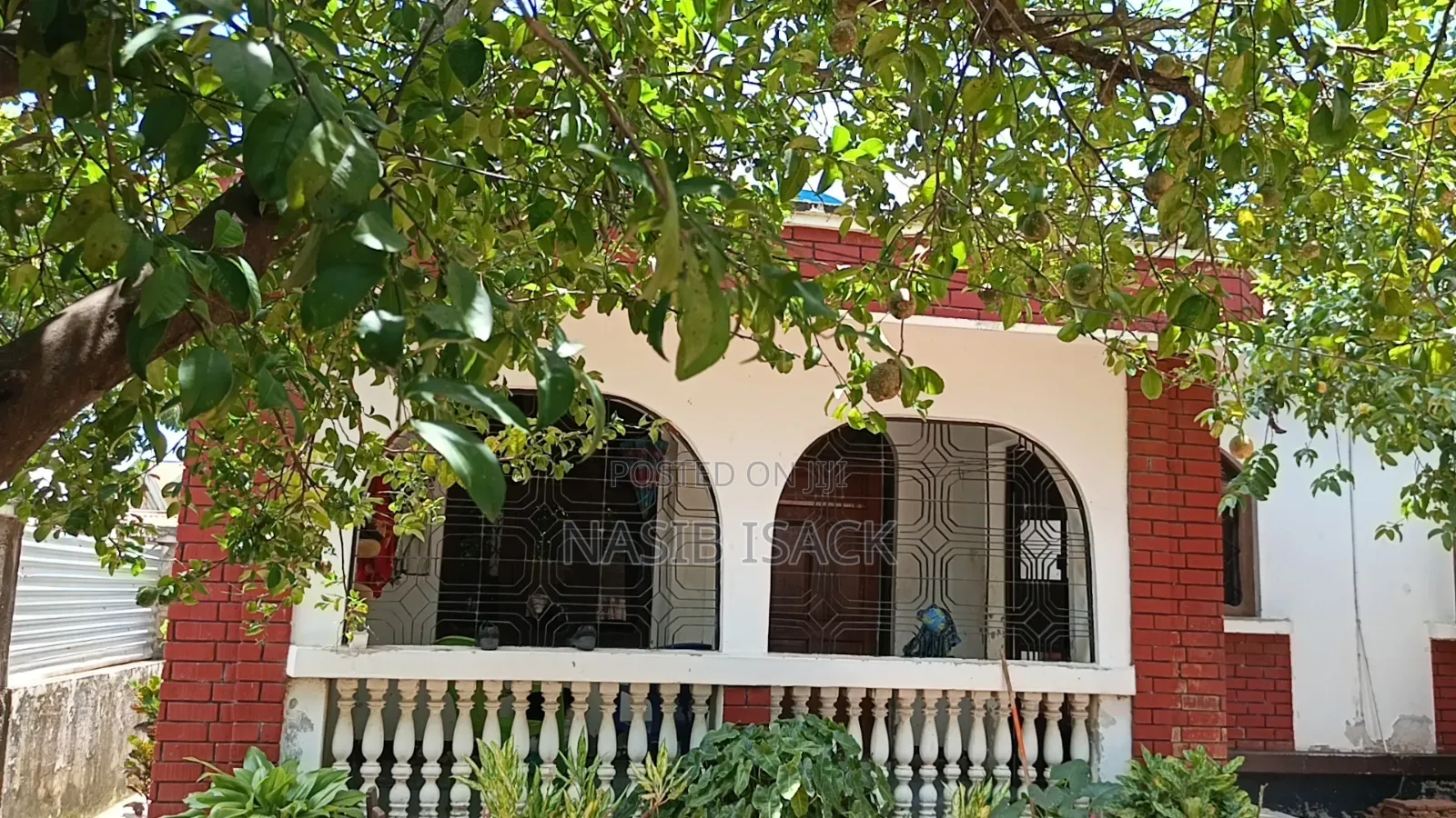 Furnished 3bdrm House in Mkolani for sale