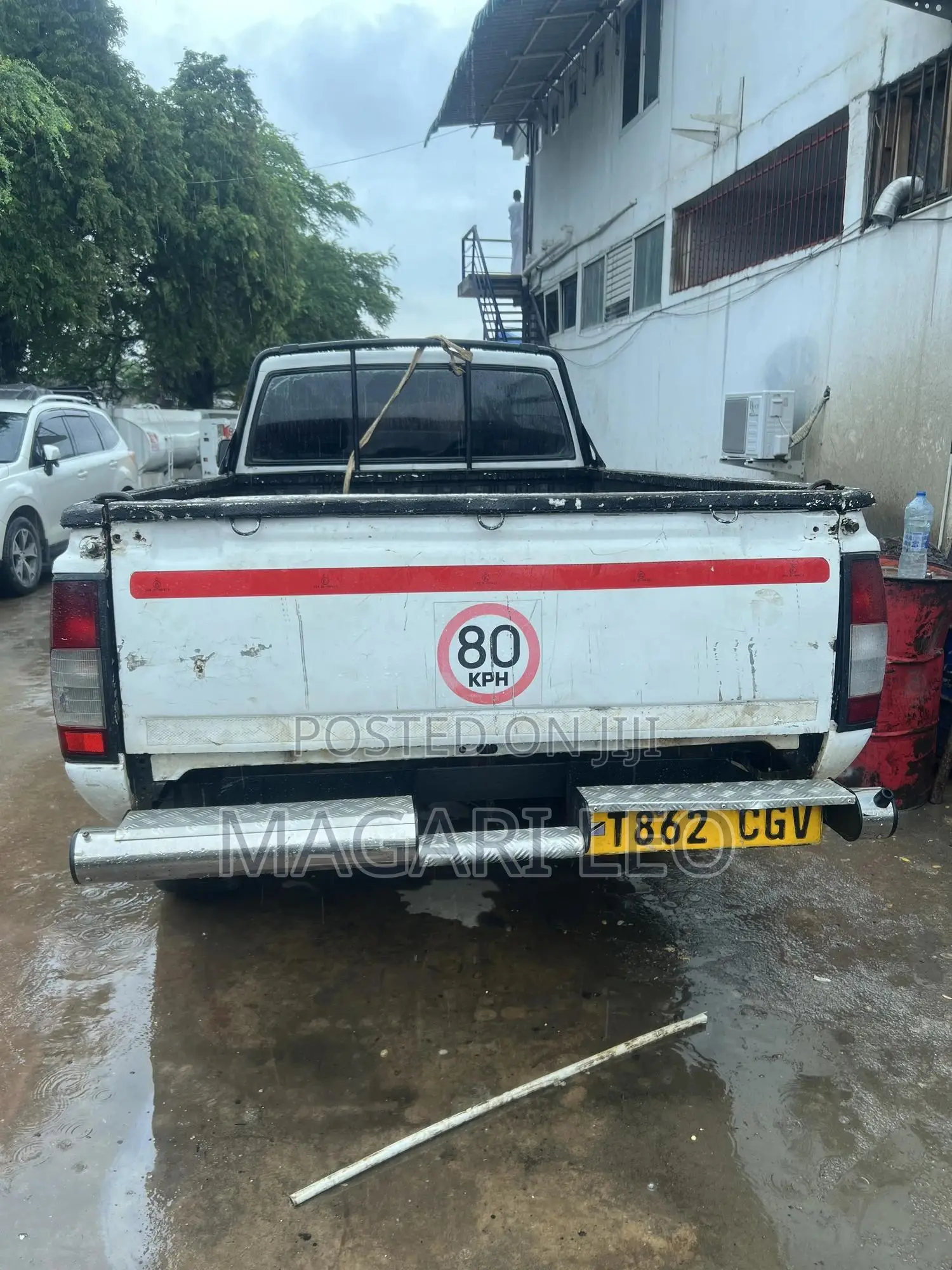 Nissan Hardbody 2007 White