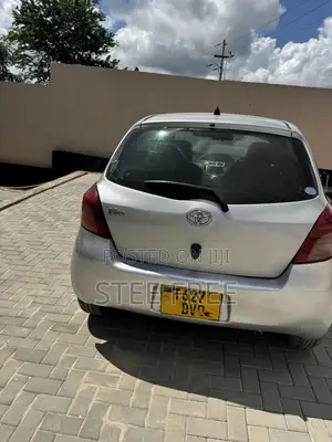 Toyota Vitz 1.0 FWD 3dr 2005 Silver