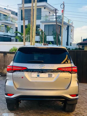 Toyota Fortuner 2024 Gray