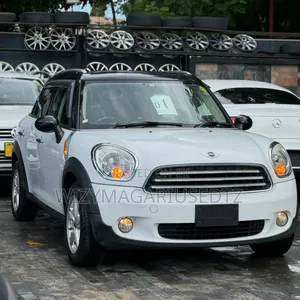 Mini Cooper 2013 Off white