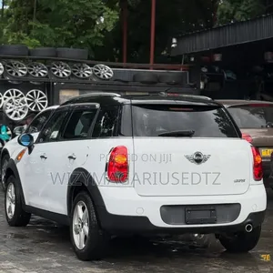Mini Cooper 2013 Off white