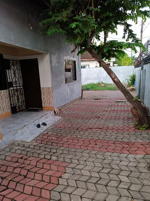 4bdrm House in Mikocheni for rent