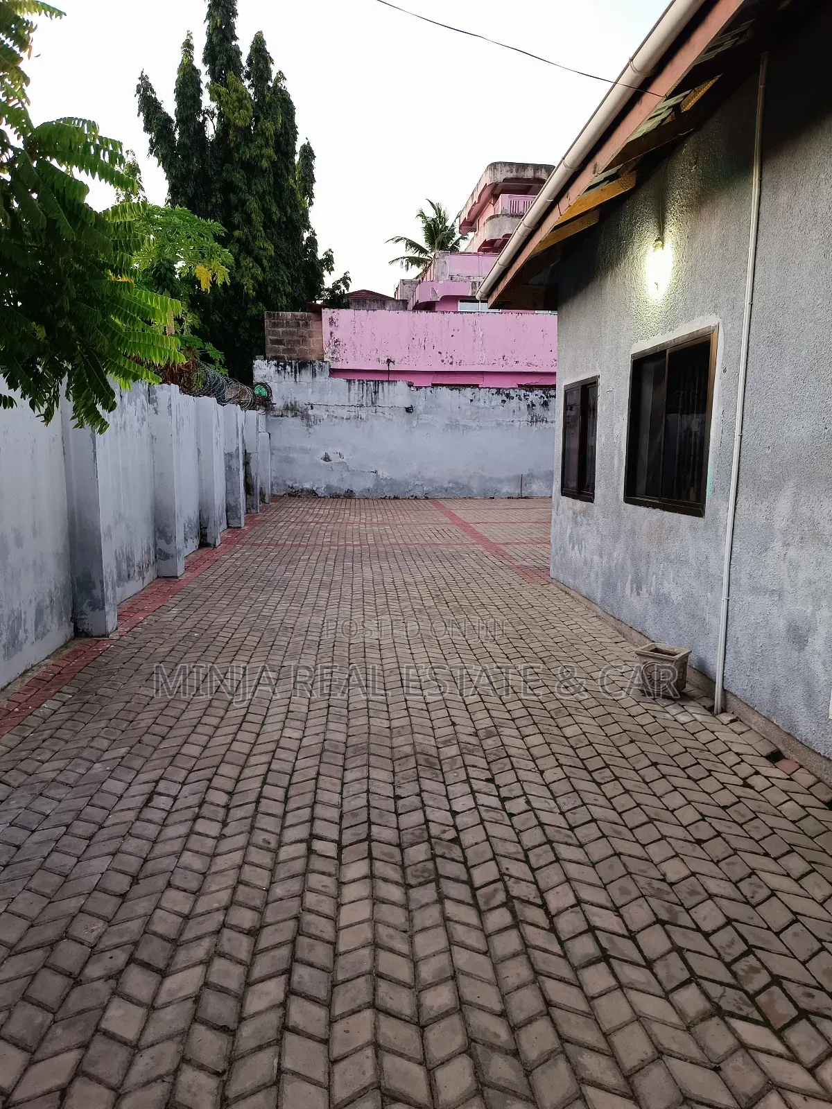 4bdrm House in Mikocheni for rent