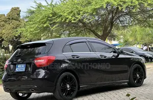 Mercedes-Benz A-Class 2014 Black