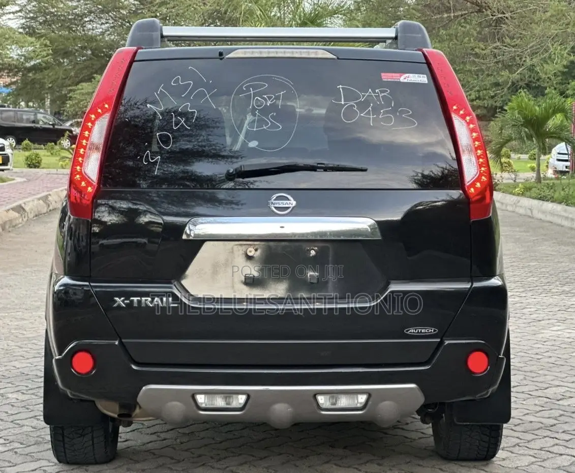 Nissan X-Trail 2012 Black