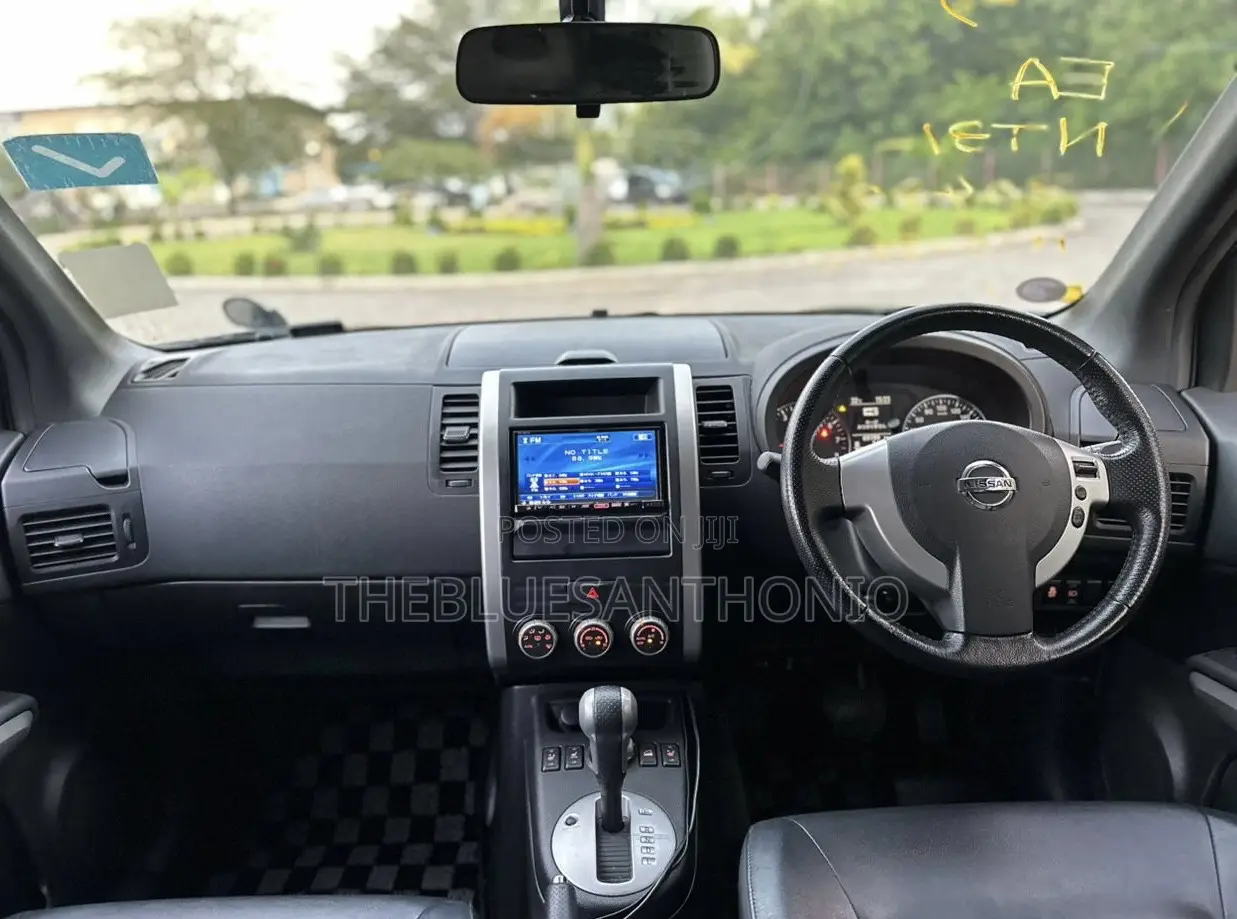 Nissan X-Trail 2012 Black
