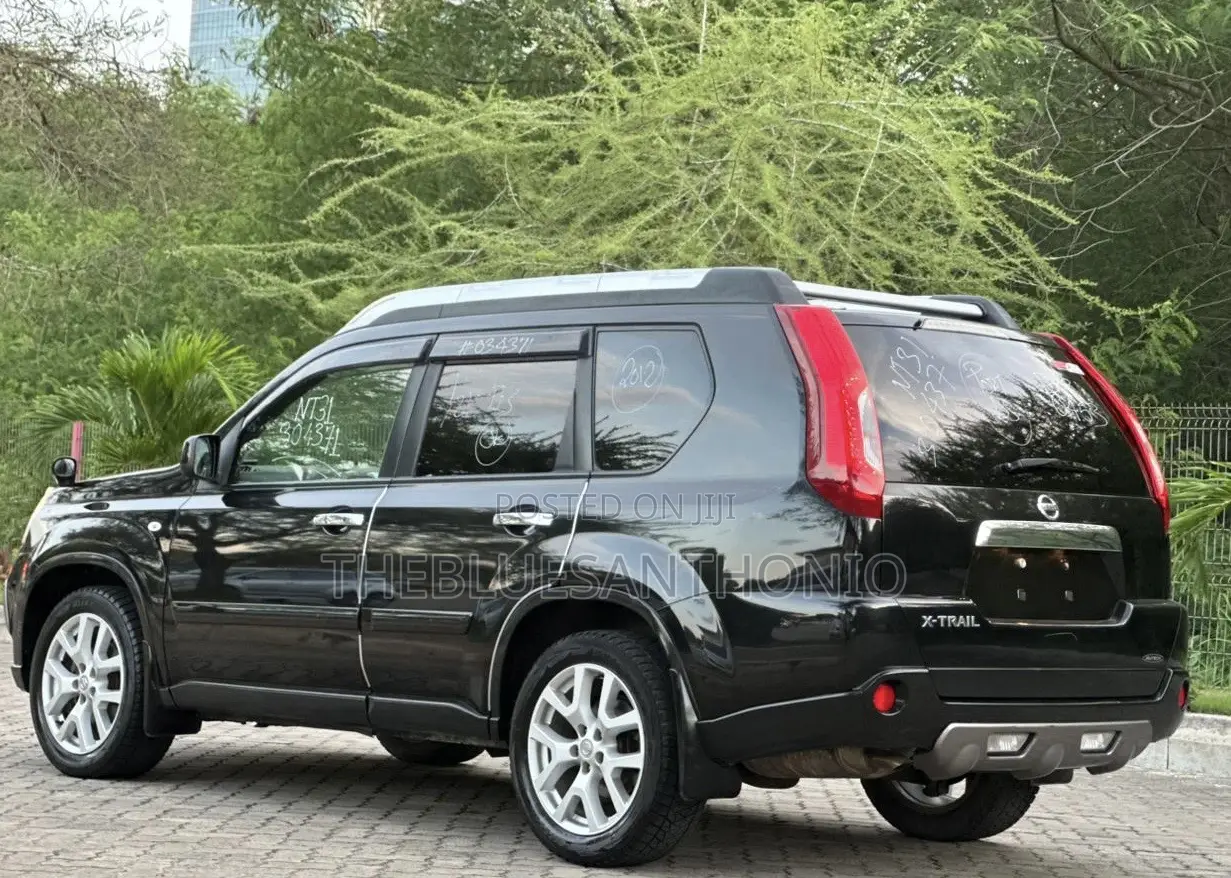 Nissan X-Trail 2012 Black