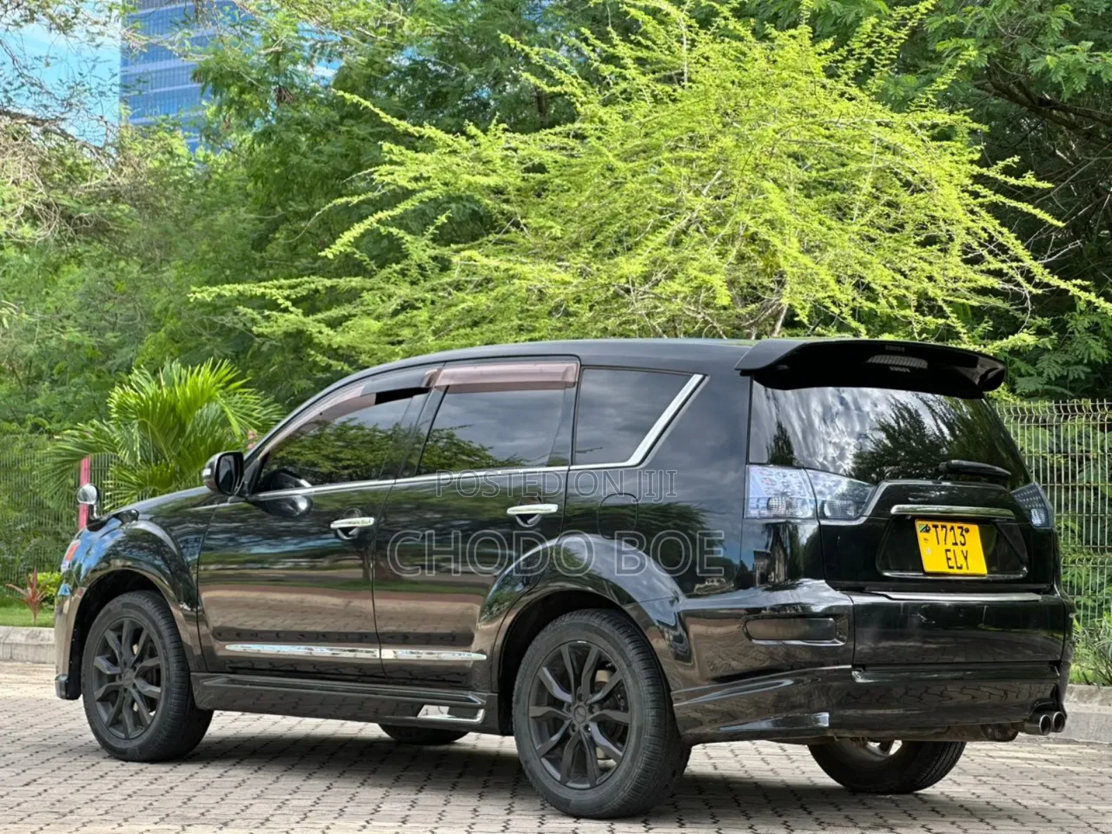 Mitsubishi Outlander 2011 Black