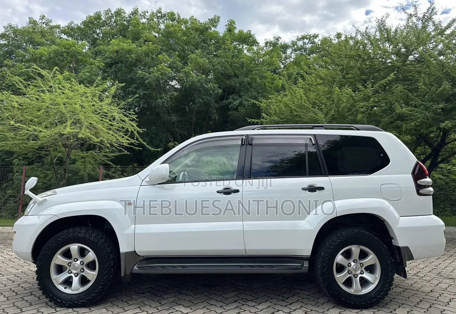 Toyota Land Cruiser Prado 2006 White