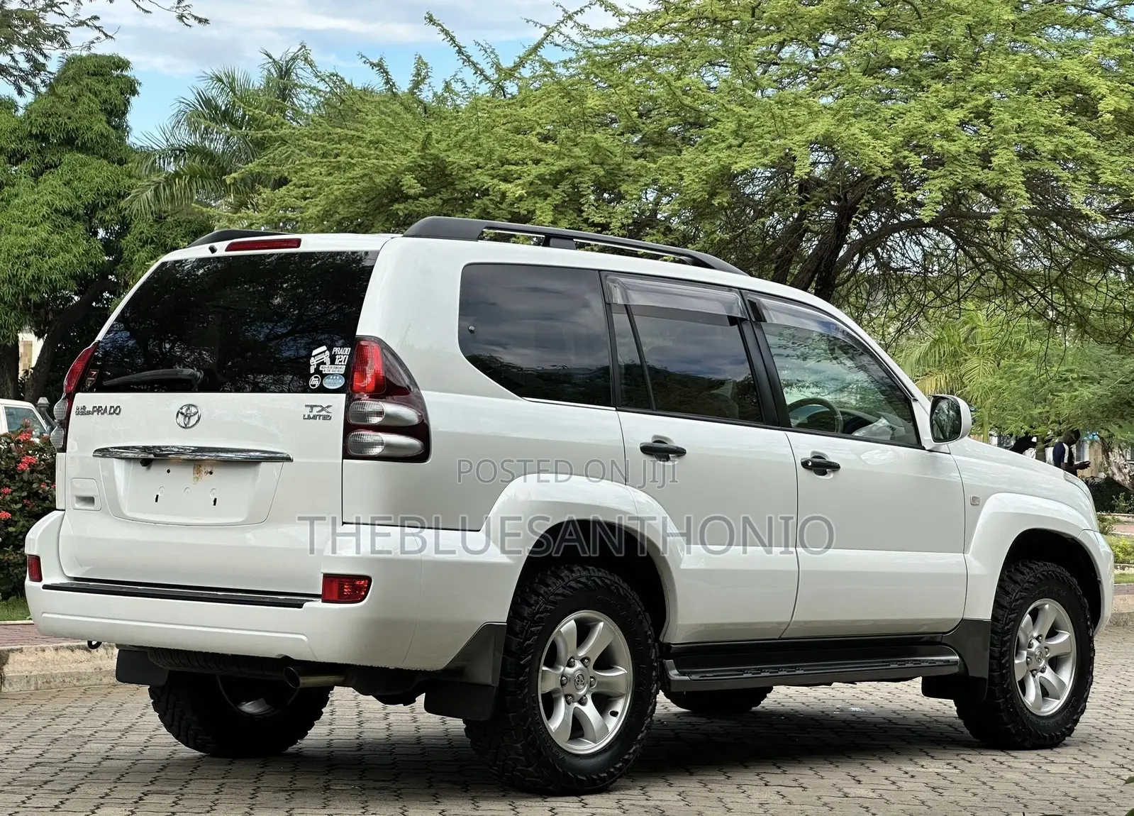 Toyota Land Cruiser Prado 2006 White