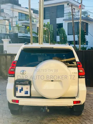 Toyota Land Cruiser Prado 2022 White