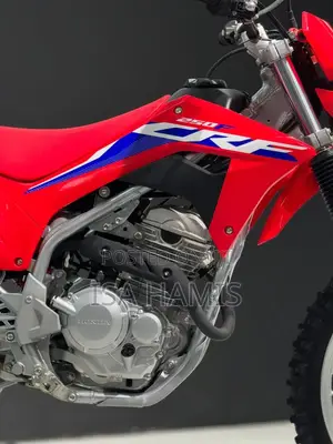 Honda 2022 Red