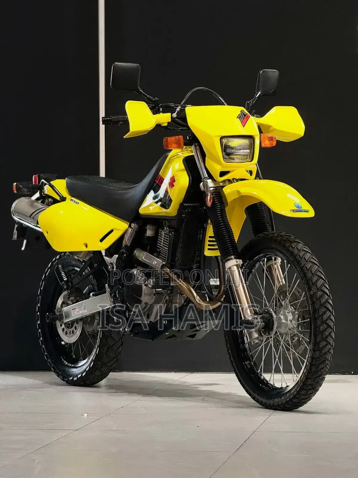 Suzuki 2022 Yellow
