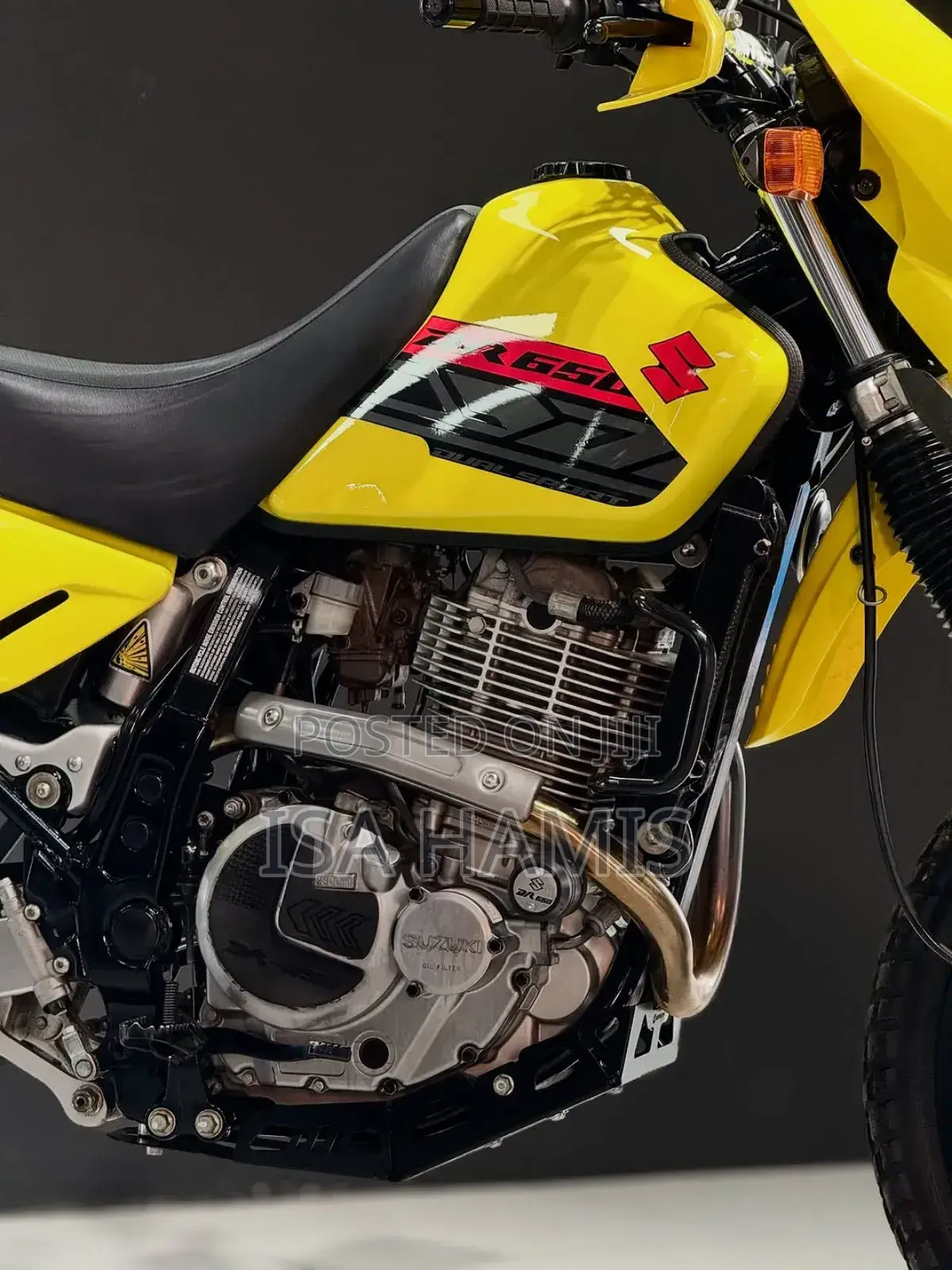 Suzuki 2022 Yellow