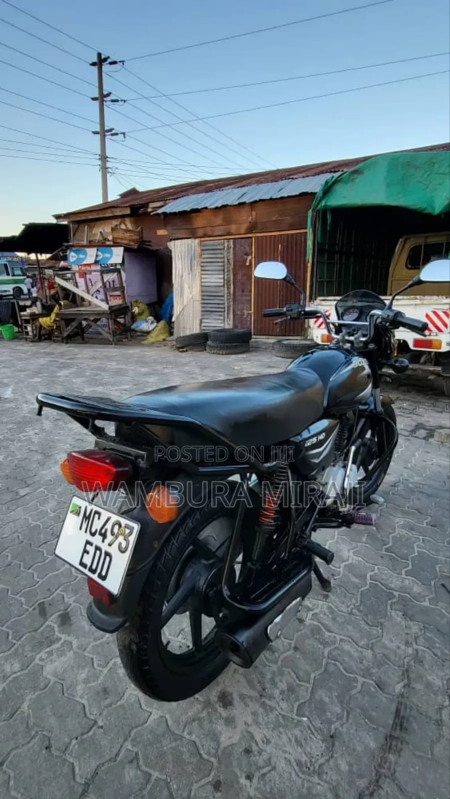 New Bajaj Boxer 125 2025 Black