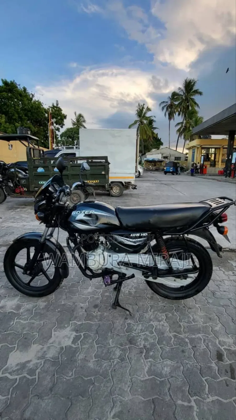 New Bajaj Boxer 125 2025 Black