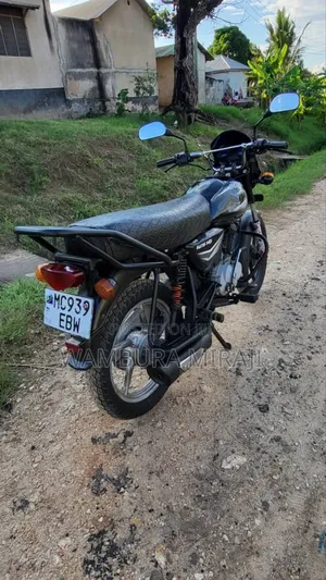 New Bajaj Boxer 125 2025 Black