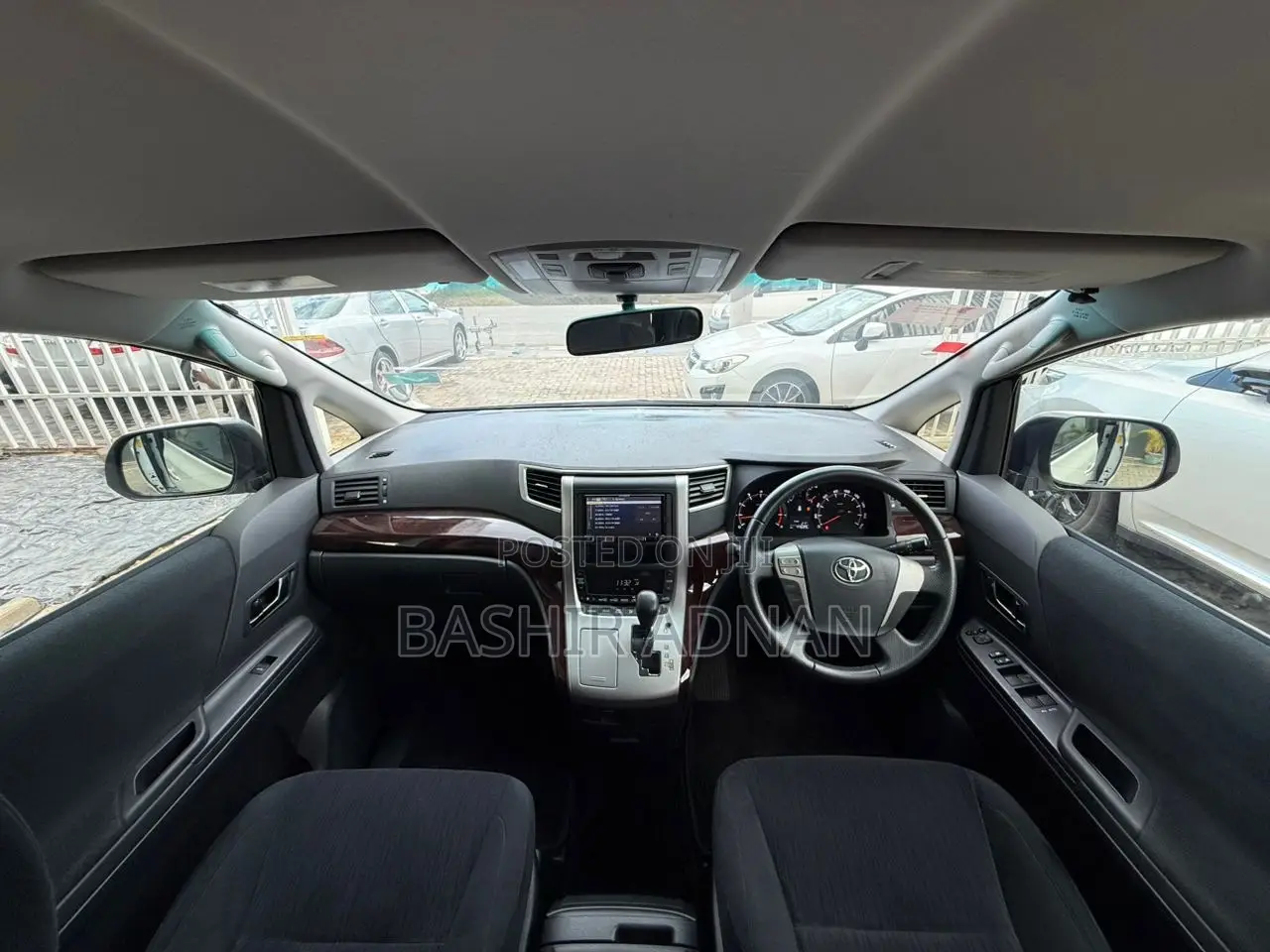 Toyota Alphard 2.4 Petrol FWD 2012 White