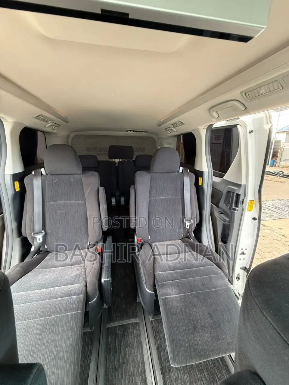 Toyota Alphard 2.4 Petrol FWD 2012 White