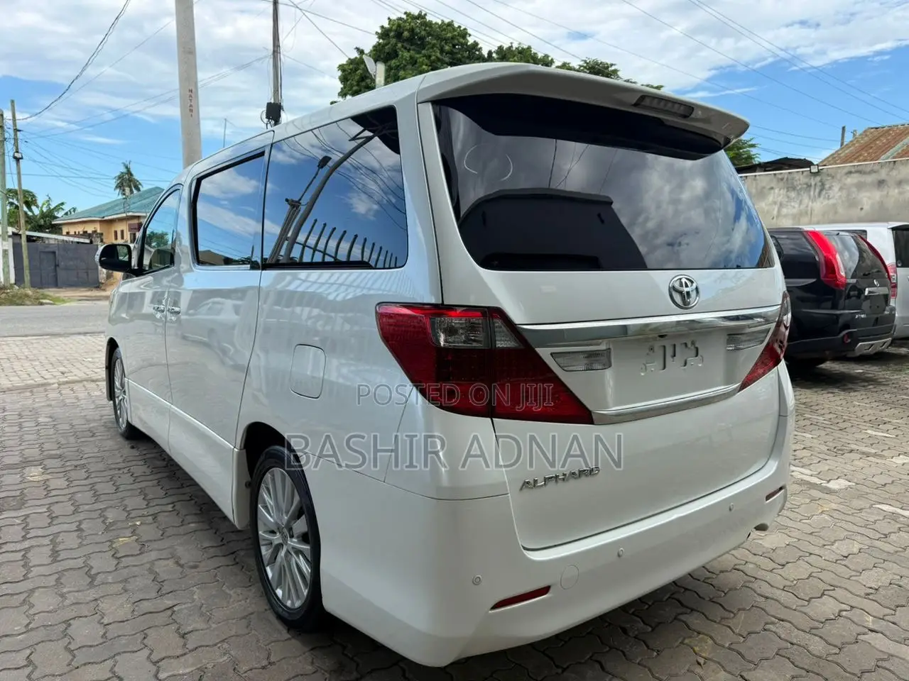 Toyota Alphard 2.4 Petrol FWD 2012 White
