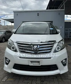 Toyota Alphard 2.4 Petrol FWD 2012 White