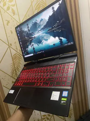Laptop HP Omen 15-ce0xx 16GB Intel Core i5 HDD+SSD 500GB
