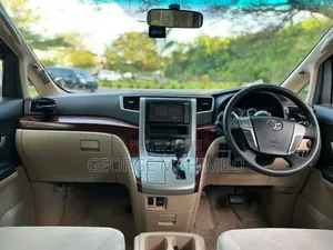 Toyota Alphard 2010 Silver