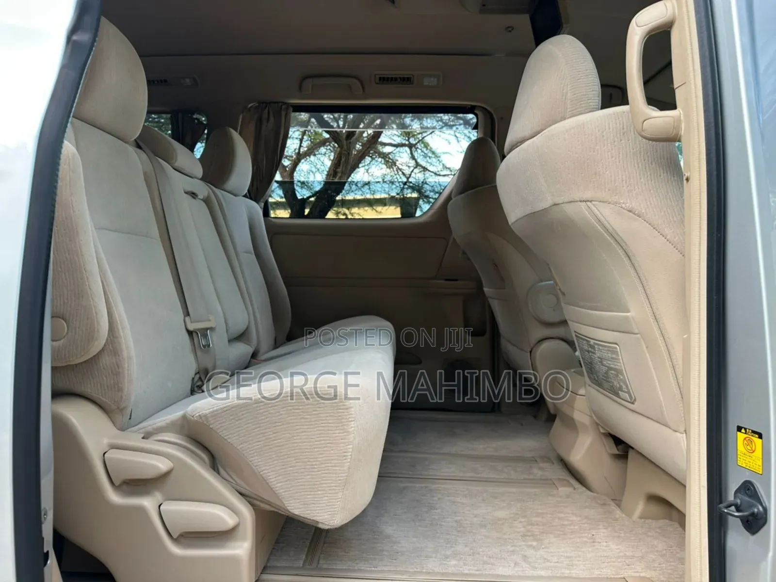 Toyota Alphard 2010 Silver