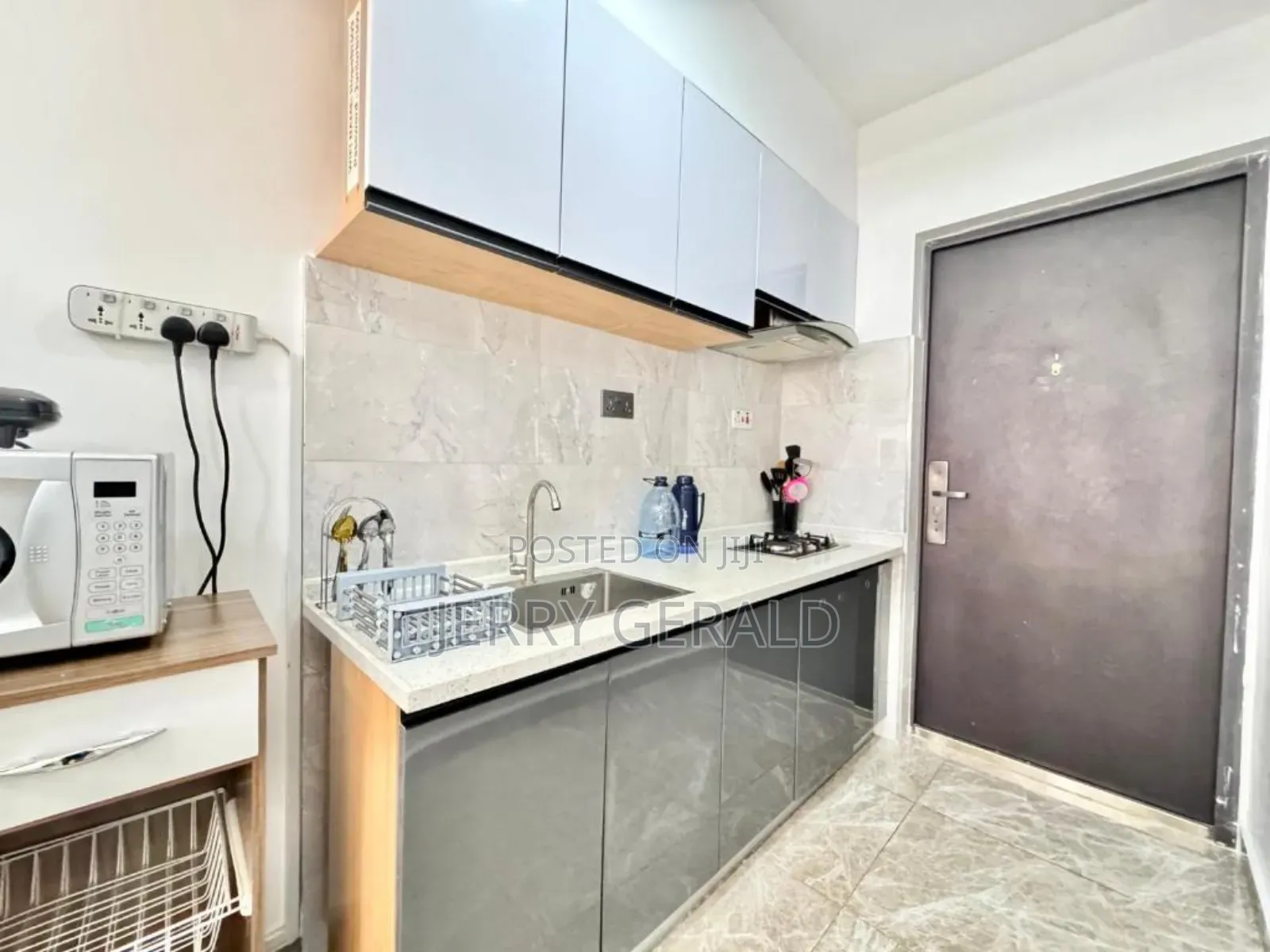 3bdrm Apartment in Kinondoni, Mikocheni for rent