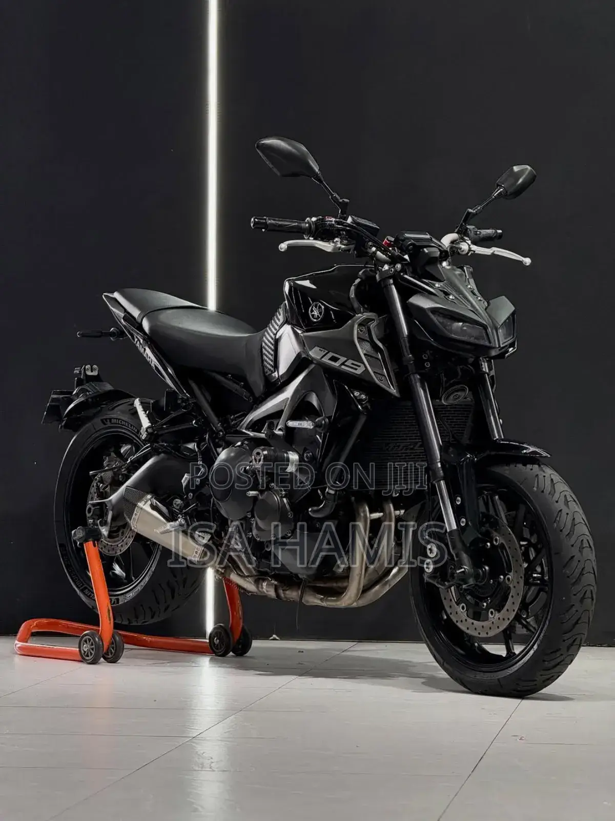 Yamaha 2021 Black