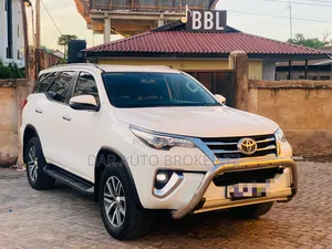 Toyota Fortuner 2020 White