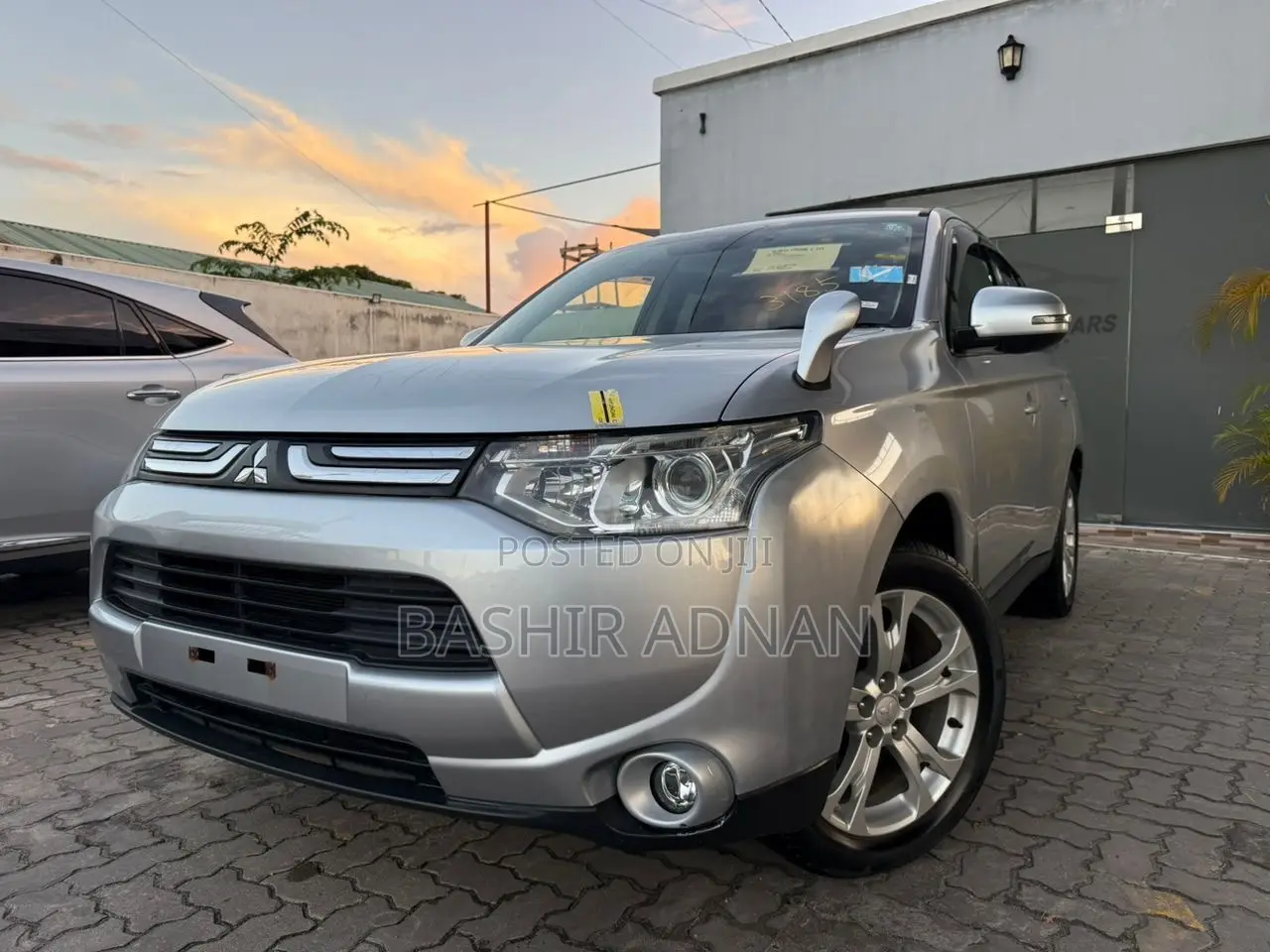 Mitsubishi Outlander 2012 Silver