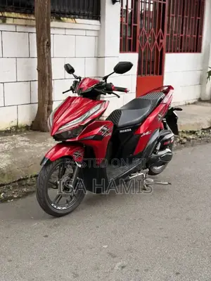 Honda 2022 Red