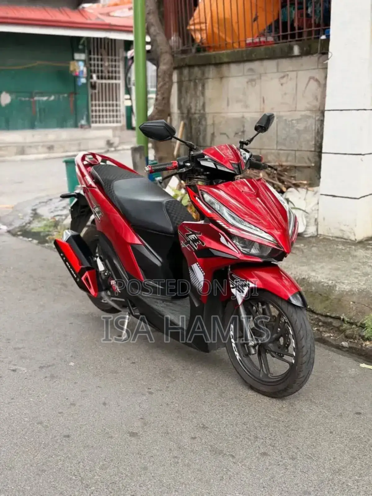 Honda 2022 Red