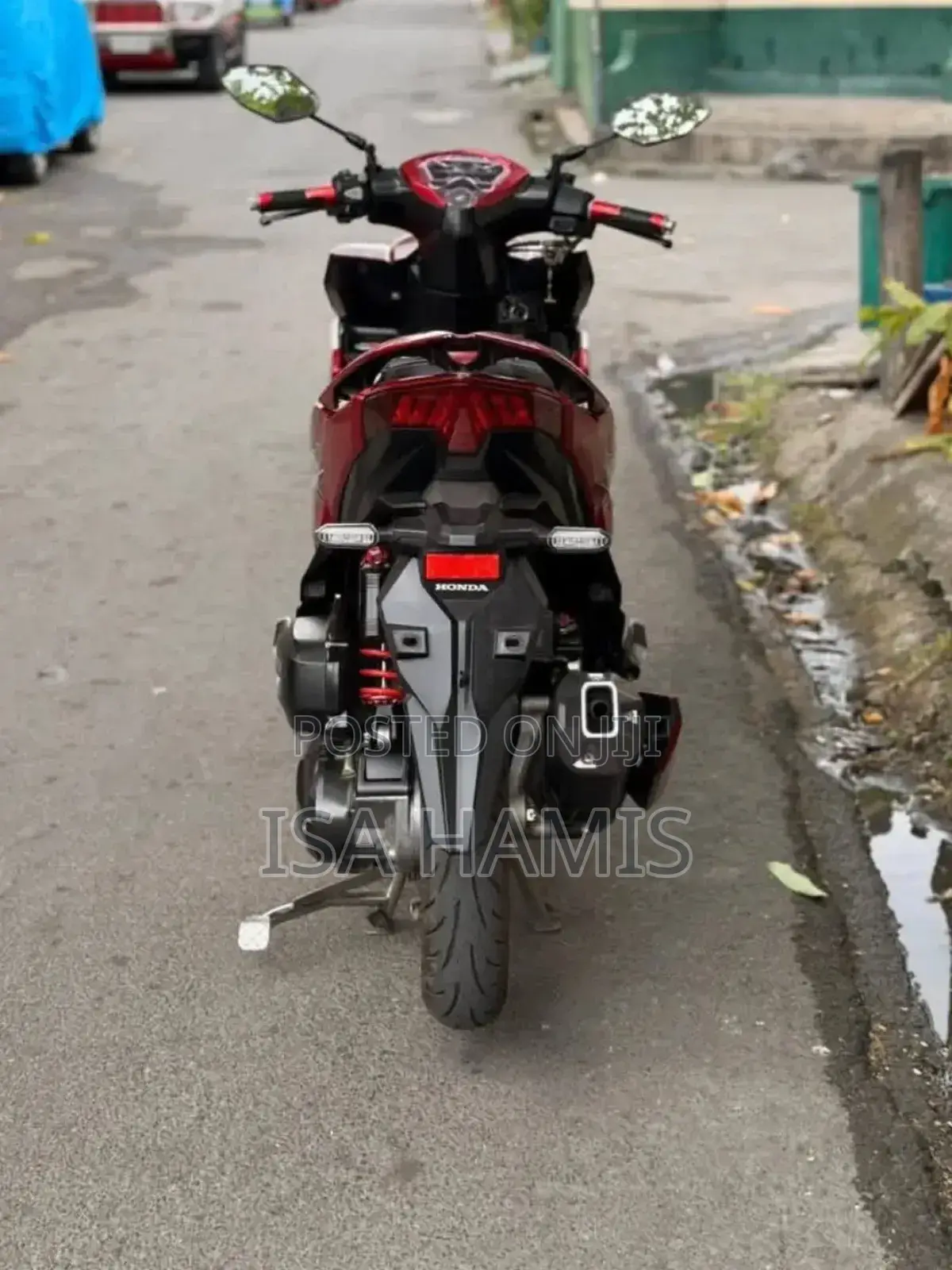 Honda 2022 Red