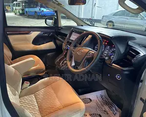 Toyota Alphard 2.5 Petrol FWD 2016 Pearl