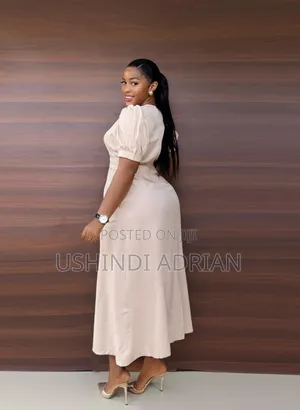  Sold Out Queen Dresses 