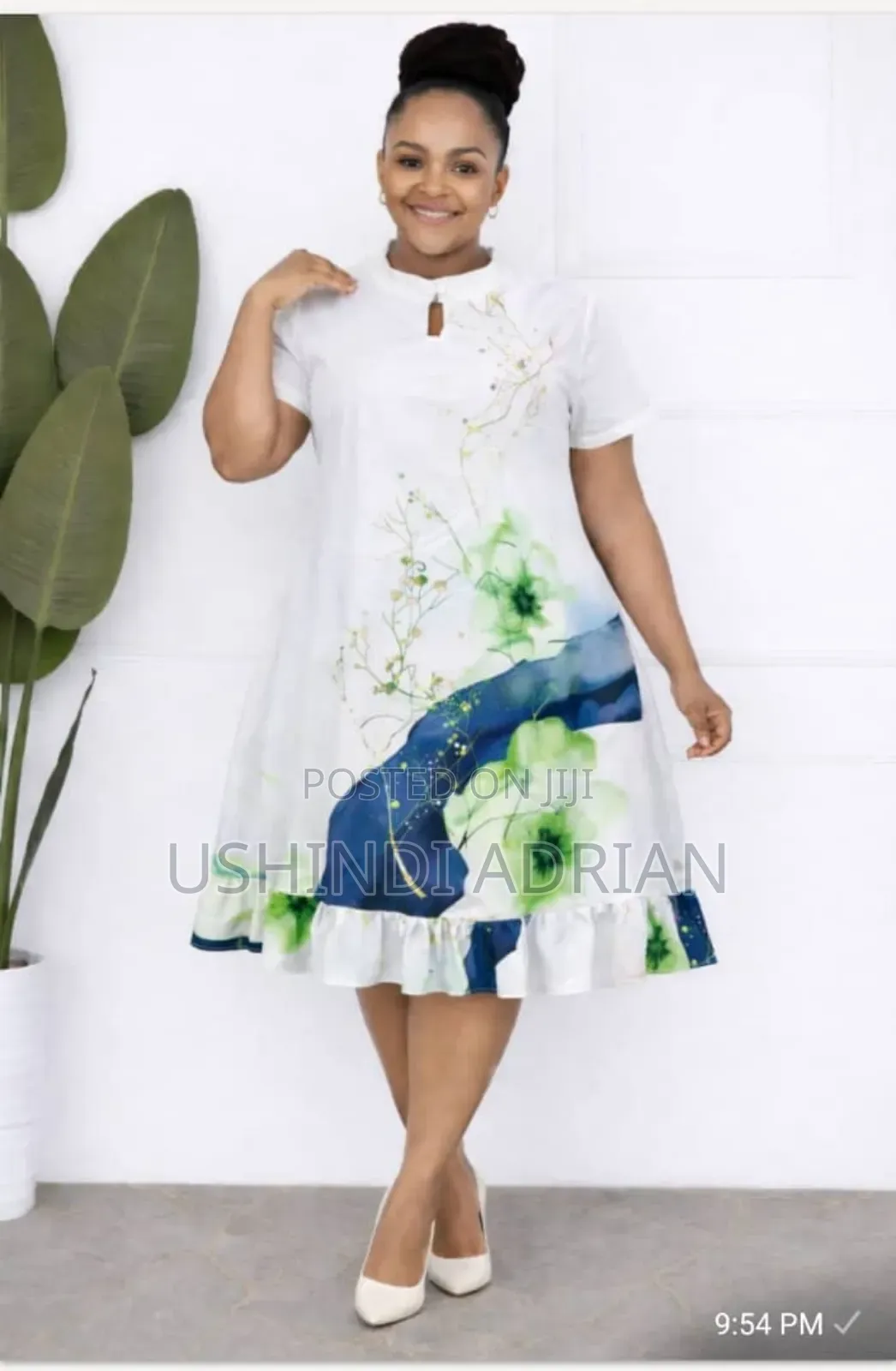Glow Dress–Mvuto Wa Kung’Aa Na Kuvutia Macho.