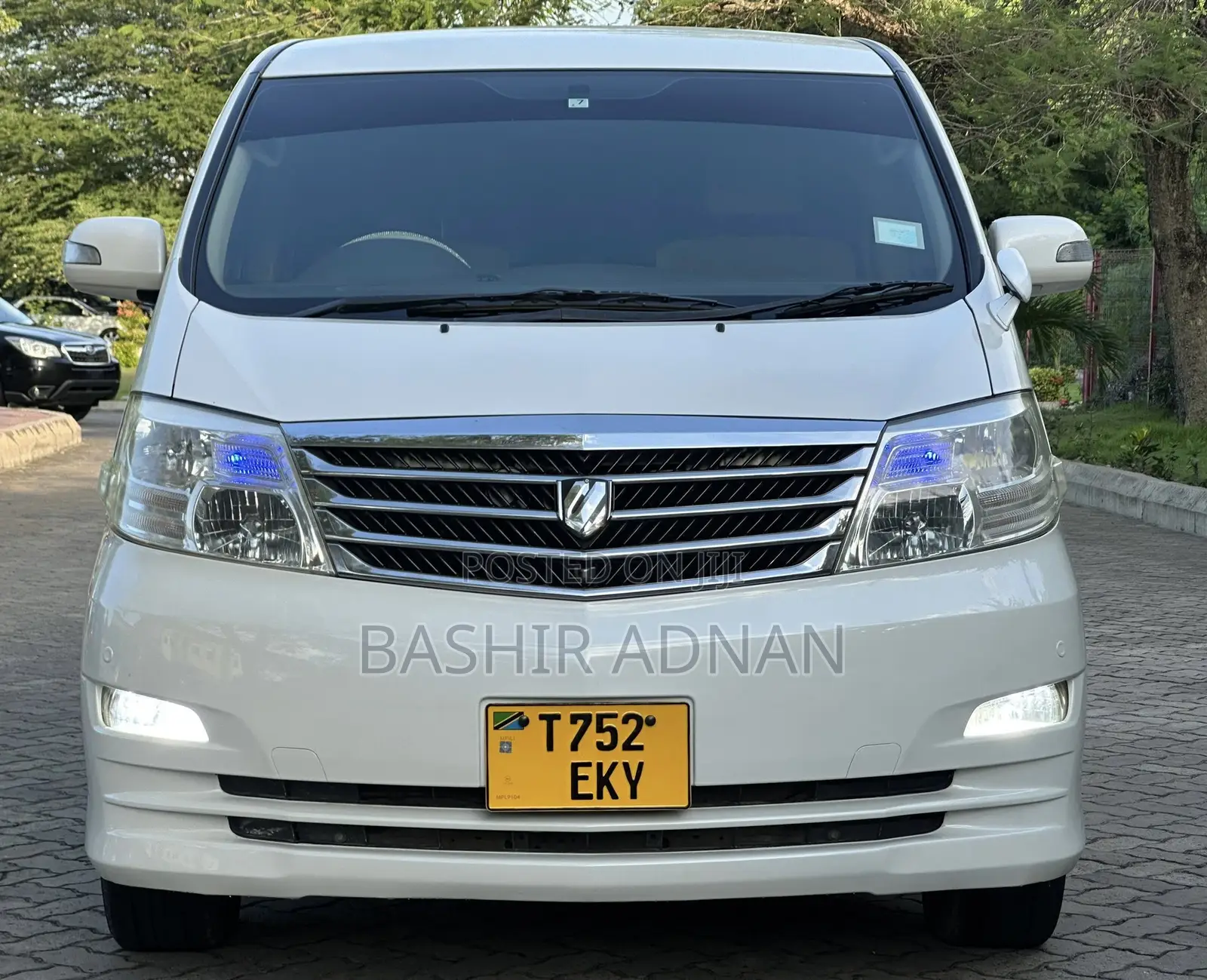 Toyota Alphard 2006 White