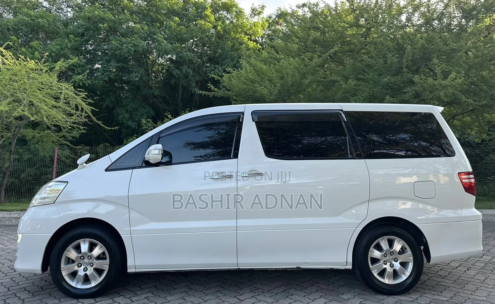 Toyota Alphard 2006 White