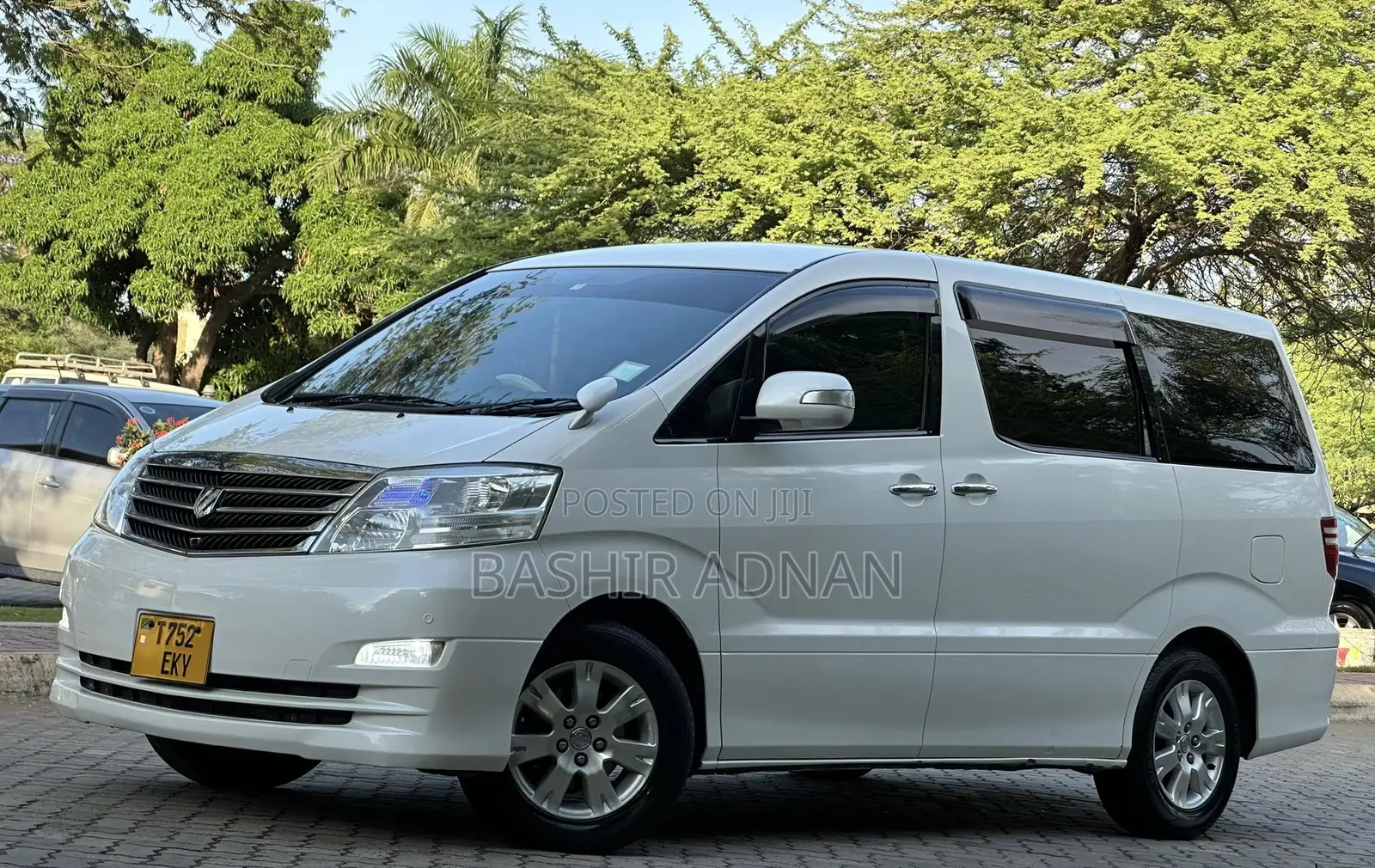 Toyota Alphard 2006 White