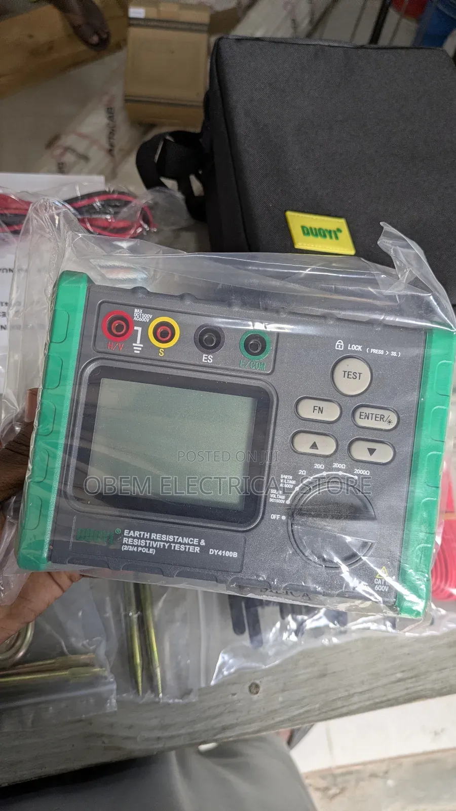 Earth Resistance and Soil Resistivity Tester
