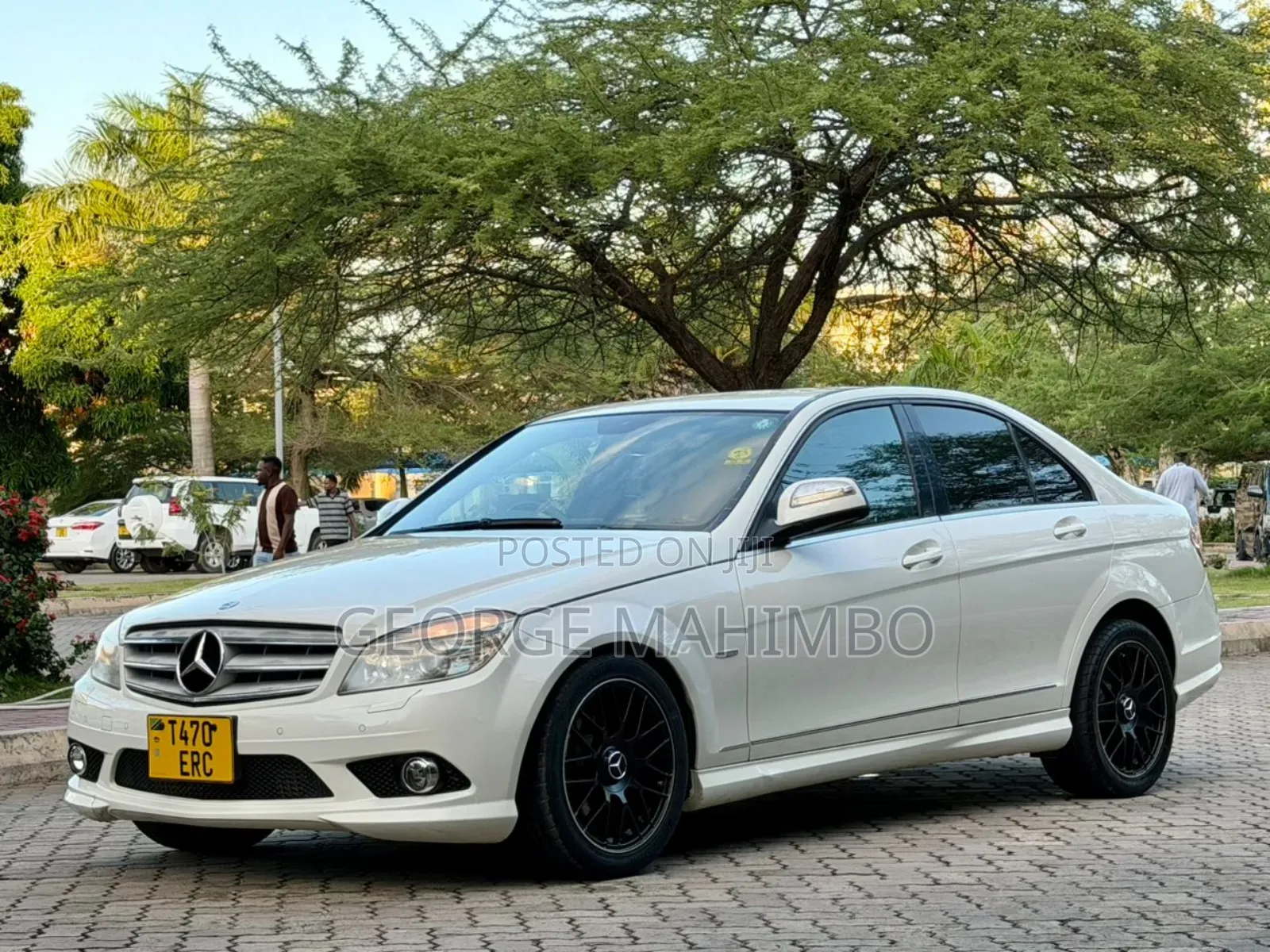 Mercedes-Benz C200 2009 White