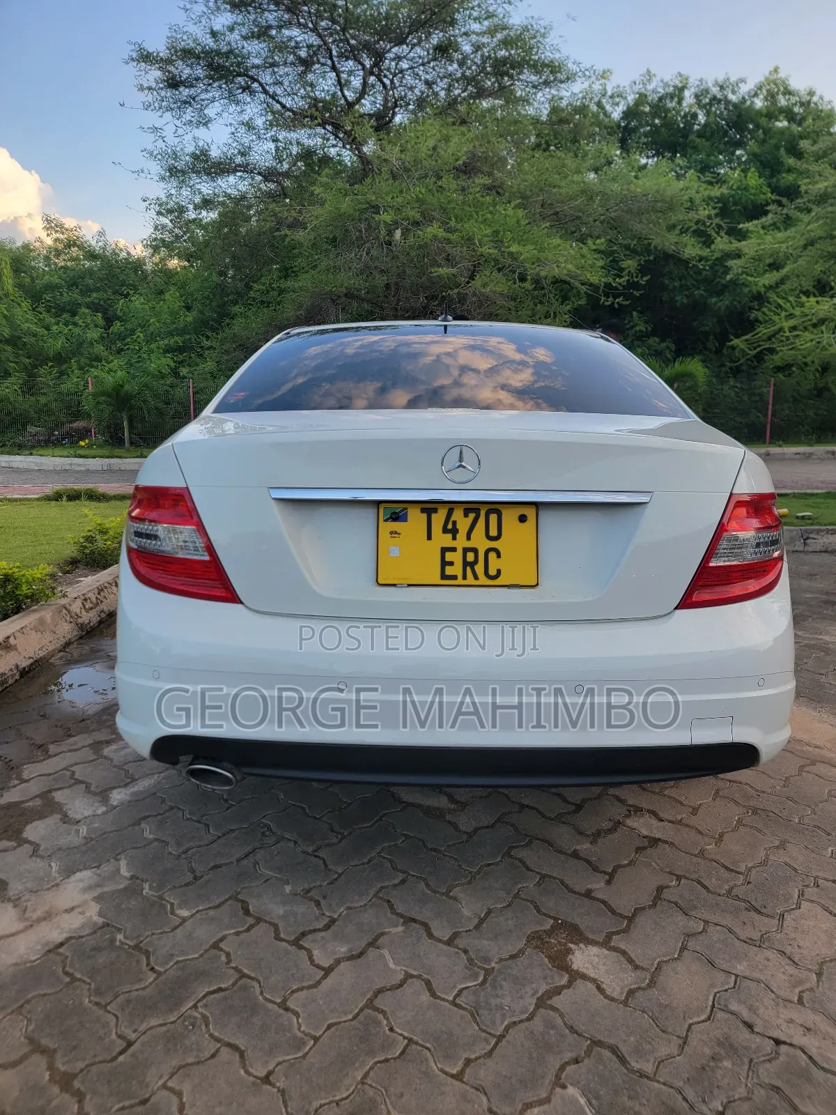 Mercedes-Benz C200 2009 White