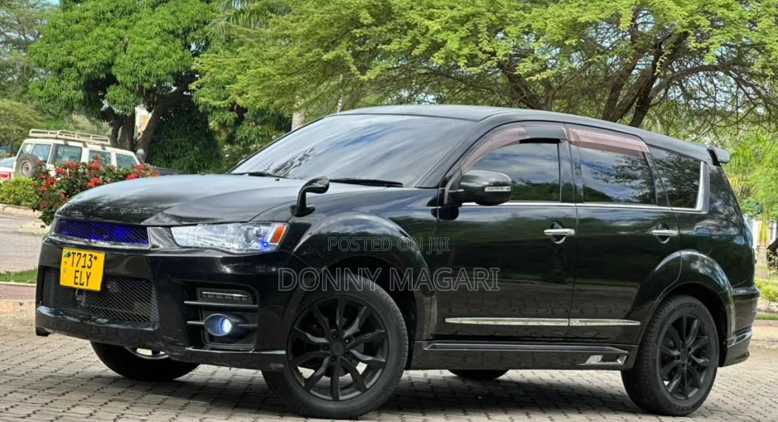 Mitsubishi Outlander 2011 Black