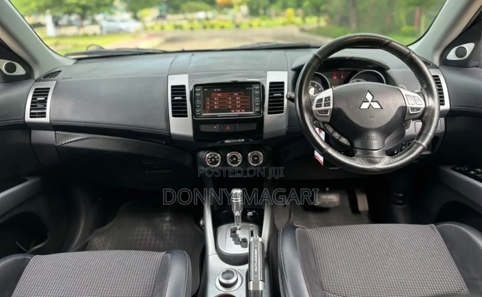 Mitsubishi Outlander 2011 Black